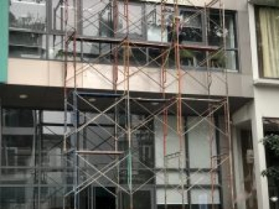 Bí mật đằng sau những bảng hiệu "nhìn là muốn vào mua".