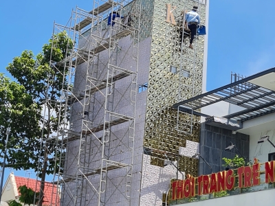 Tại sao các thương hiệu lớn sẵn sàng chi hàng trăm triệu cho bảng hiệu?