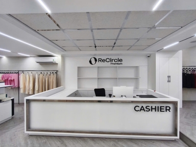 Tại sao mọi shop thời trang đều ưu tiên dùng bảng hiệu chữ nổi?