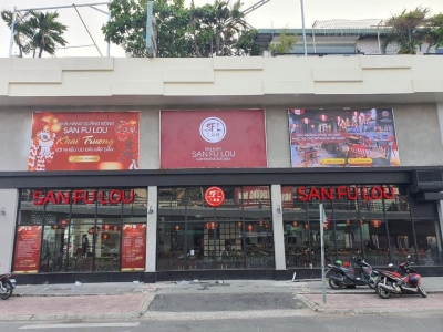 Hướng dẫn chọn chất liệu làm bảng hiệu phù hợp với ngân sách.