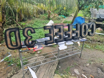 Bảng Hiệu Chữ Nổi Mica: Giải Pháp Nâng Tầm Đẳng Cấp Cho Thương Hiệu Của Bạn.