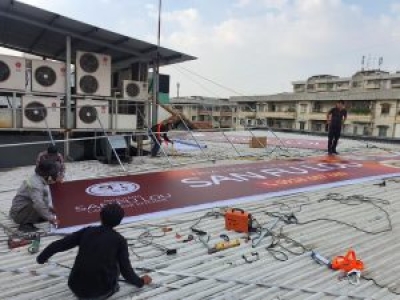 Bí mật đằng sau những bảng hiệu "nhìn là muốn vào mua".