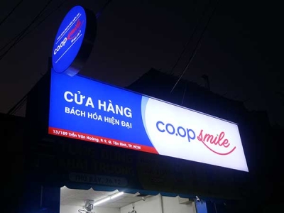 Hướng dẫn chọn chất liệu làm bảng hiệu phù hợp với ngân sách.