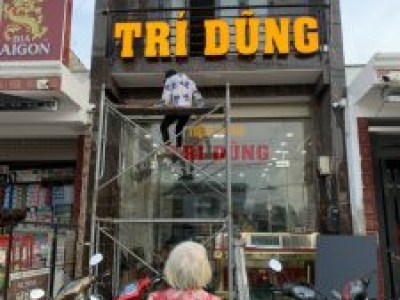 Cách bảng hiệu đẹp giúp bạn tăng gấp đôi lượng khách vãng lai.