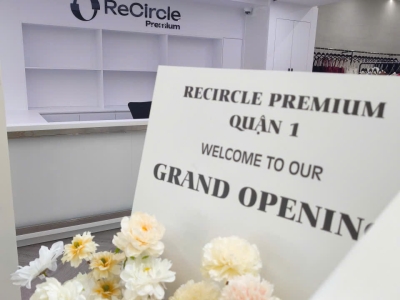 Tại sao mọi shop thời trang đều ưu tiên dùng bảng hiệu chữ nổi?