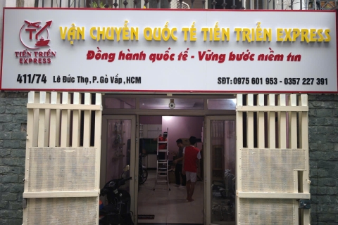 Làm bảng hiệu: Cách đơn giản nhất để vượt mặt đối thủ cạnh tranh.