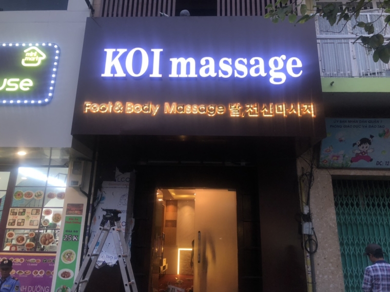 Bảng hiệu chữ nổi – mặt dựng Alu