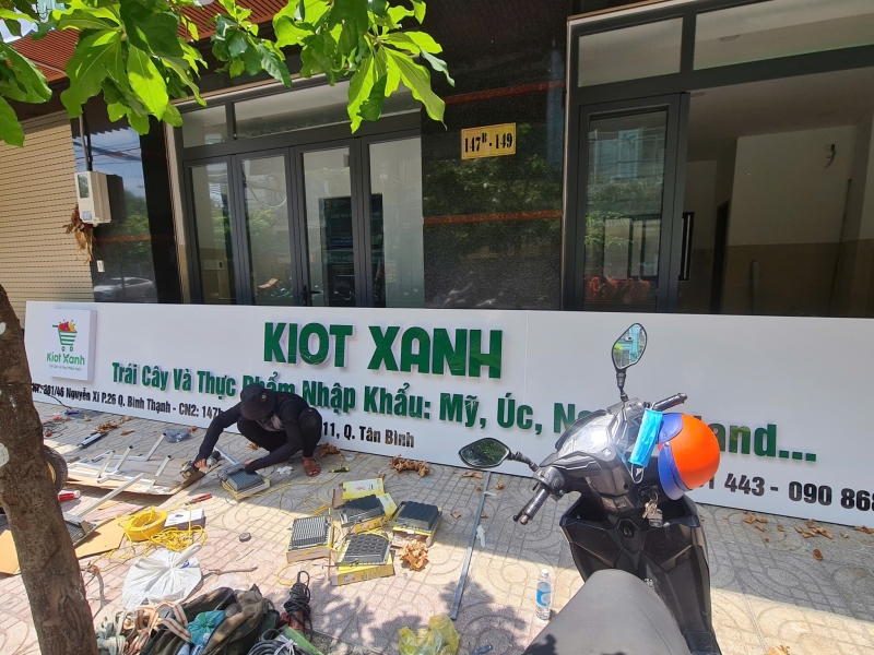 BẢNG HIỆU MẶT DỰNG ALU CHỮ NỔI