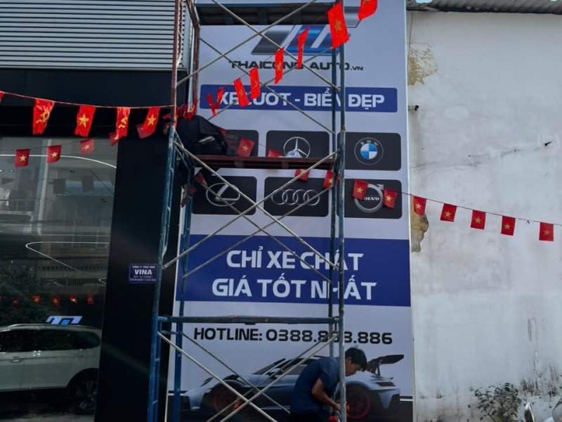 BẢNG HIỆU BẠT KHÔNG GÂN IN UV