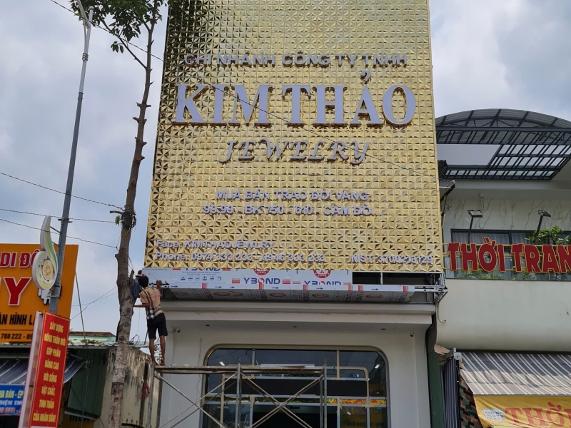 Mặt dựng TẤM 3D INOX - Tiệm vàng kim thảo